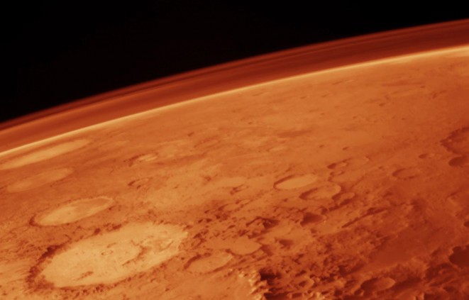 Imatge de la superfície i l'atmòsfera de Mart